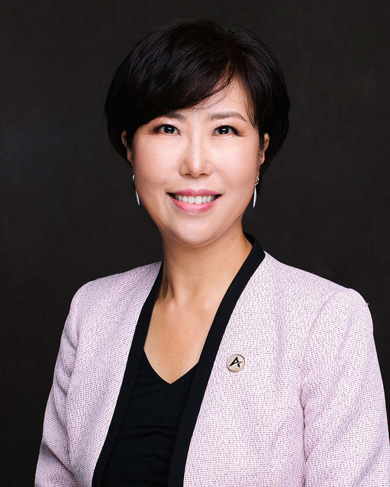 CHRISTINE KIM