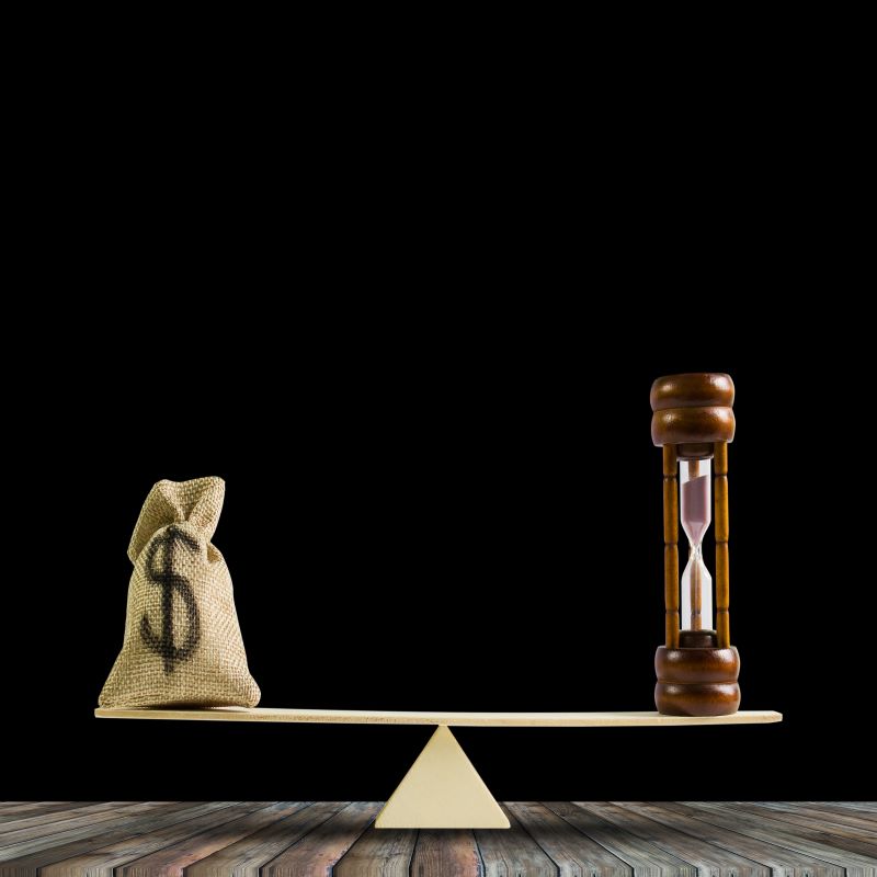 딜레마 속 손실 위험, 수익률 균형 찾아야